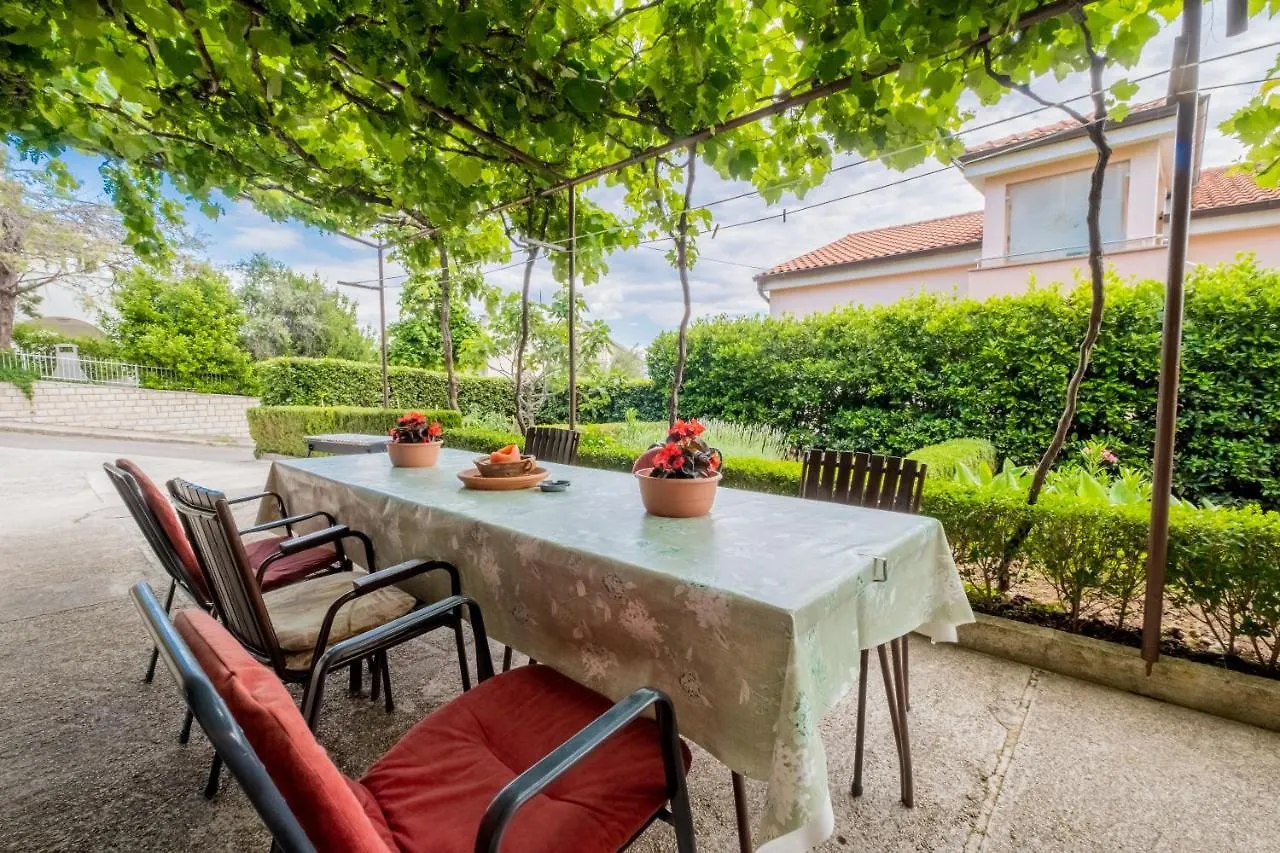 Cozy Apartment Near The Sea Novi Vinodolski